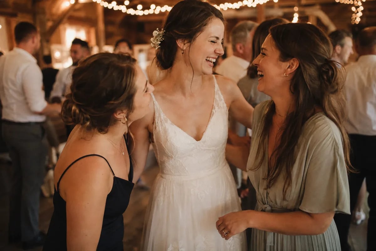 Un moment spontané de la fête — image 4